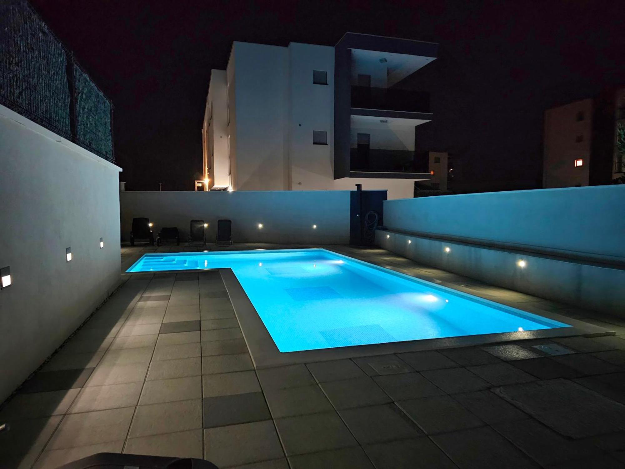 West Star Apartment تروغير المظهر الخارجي الصورة
